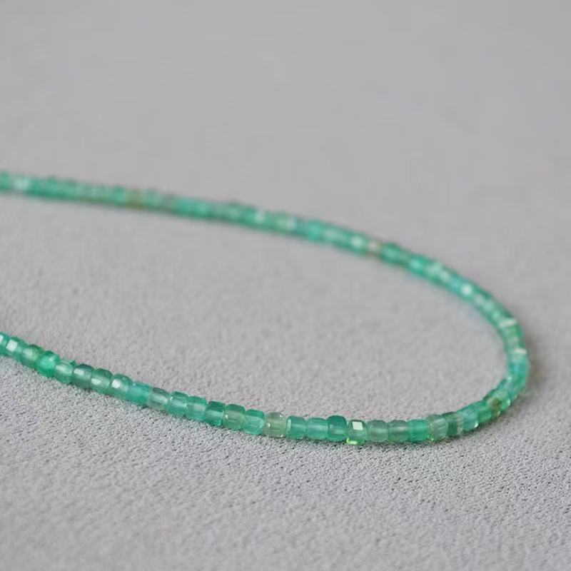 天然石ネックレス