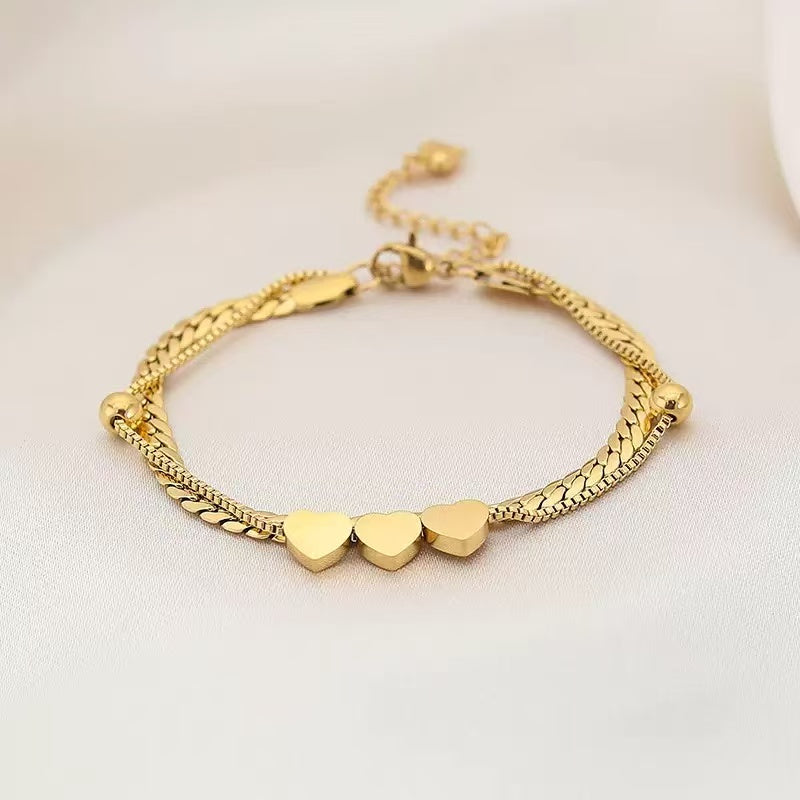 BRACELET